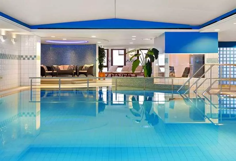 هتل Hilton Dresden An Der Frauenkirche