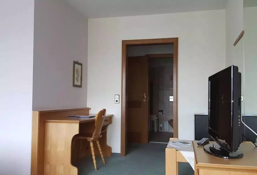 호텔 Hostel Am Schönenberg