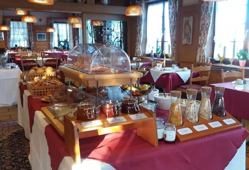 호텔 Hostel Am Schönenberg