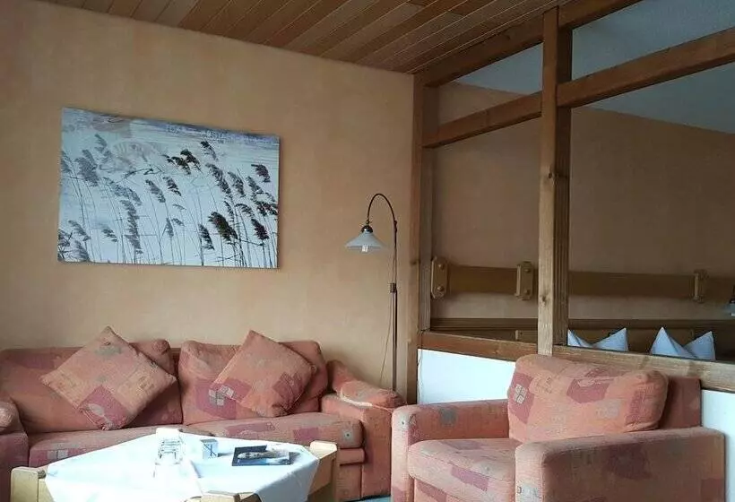 호텔 Hostel Am Schönenberg