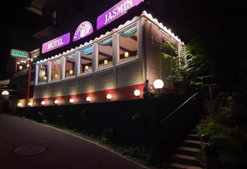 Yoga Jasmin Ehemals Hotel Eberhardt Burghardt