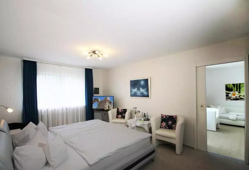 Yoga Jasmin Ehemals Hotel Eberhardt Burghardt