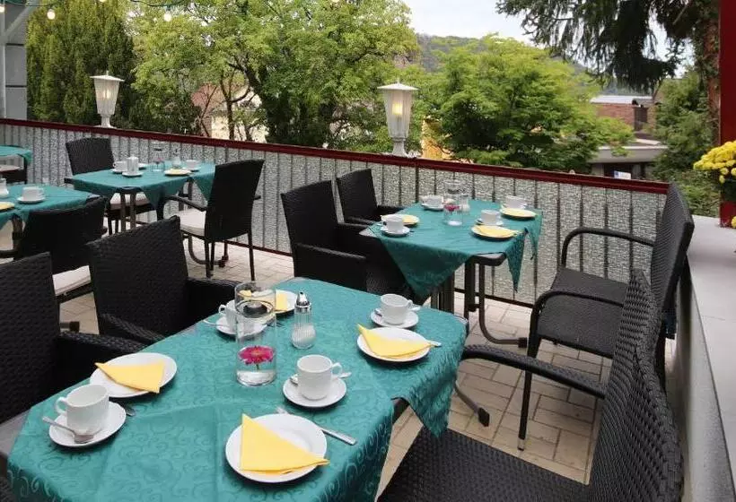 Yoga Jasmin Ehemals Hotel Eberhardt Burghardt