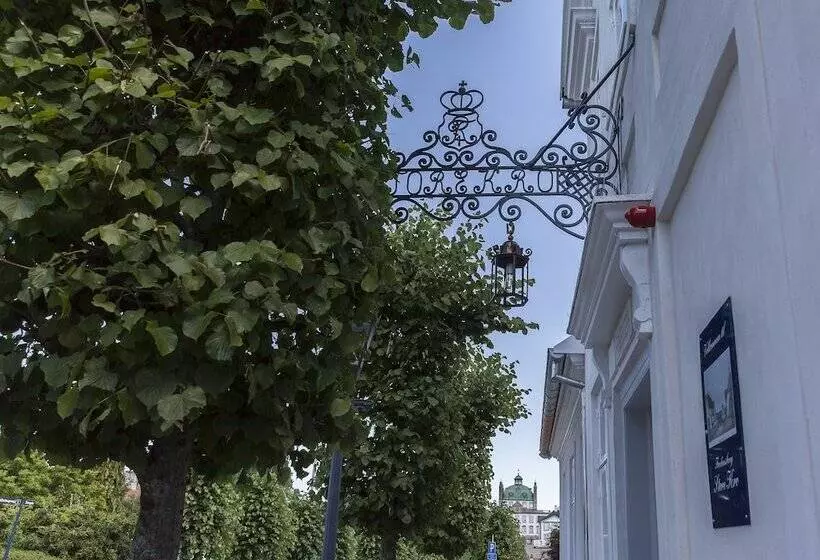 ホテル Fredensborg Store Kro