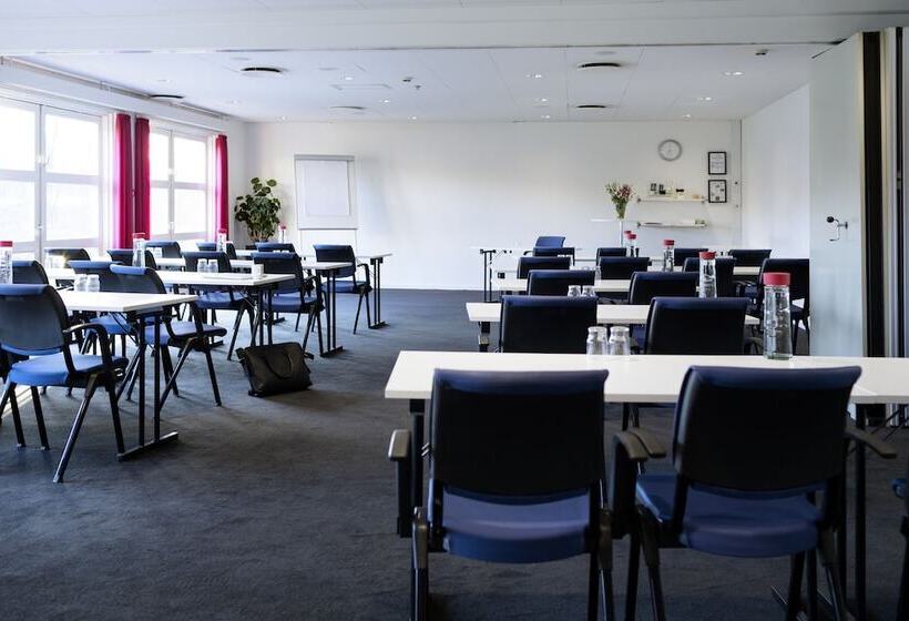 בית מלון כפרי Scandic Odense