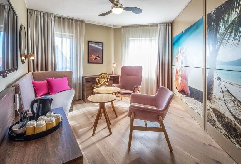 Quality Hotel The Reef