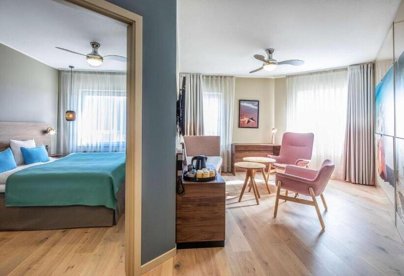 Quality Hotel The Reef