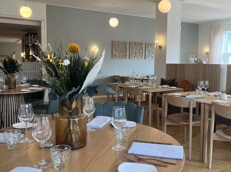 Strandhotel Klitrosen