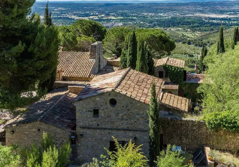 Garrigae Abbaye De Sainte Croix Hotel Et Table Provencale D Elegance