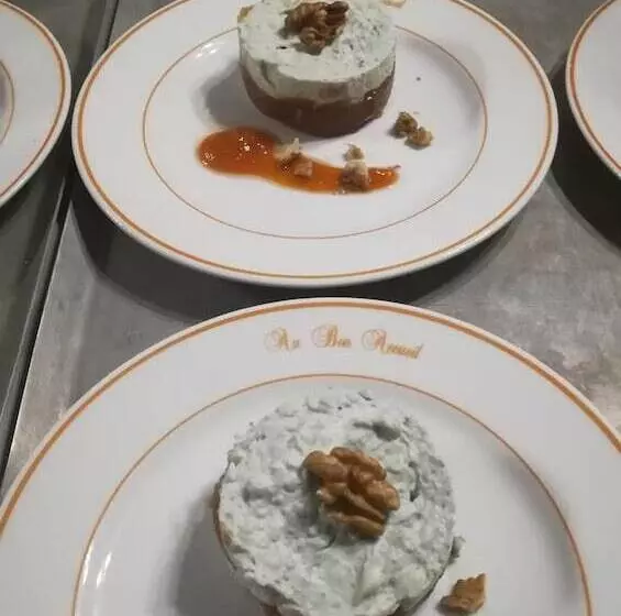 ホテル Au Bon Accueil