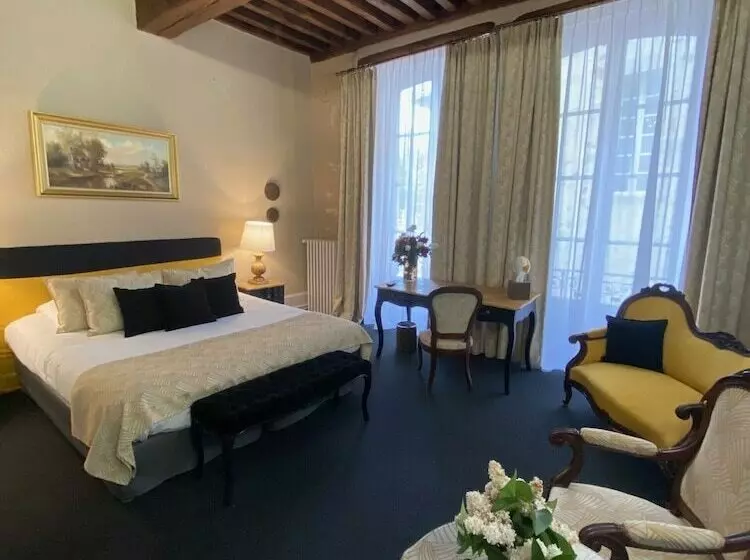 בית מלון כפרי Grand Hôtel De Montespan Talleyrand