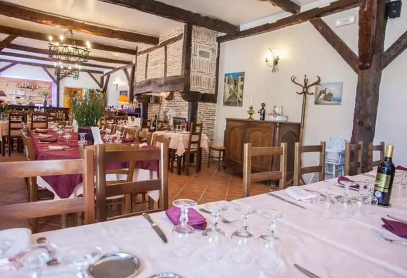 Logis Hotels   Auberge De L île   Hôtel 3 étoiles Et Restaurant