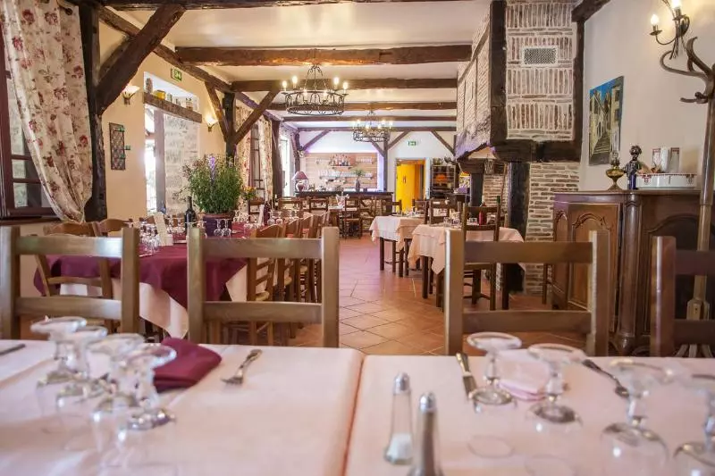 Logis Hotels   Auberge De L île   Hôtel 3 étoiles Et Restaurant