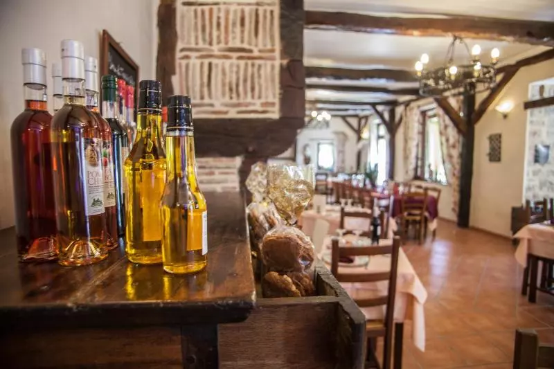 Logis Hotels   Auberge De L île   Hôtel 3 étoiles Et Restaurant