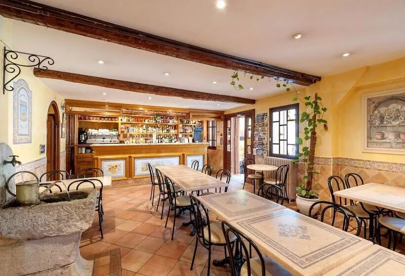 Logis Grand Hotel Bain