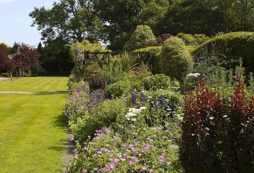 Отель Marlfield House