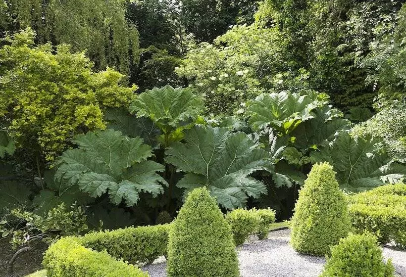 Отель Marlfield House