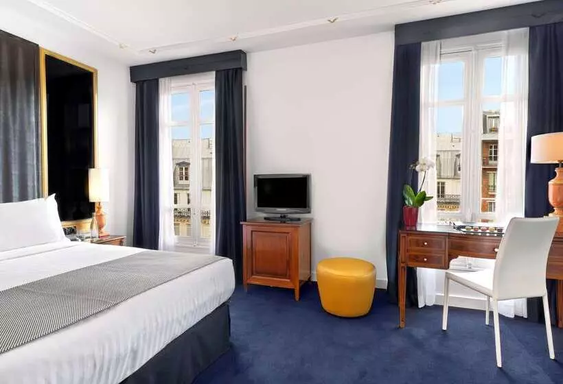 ホテル Melia Paris Champselysees