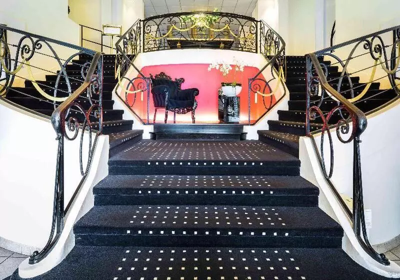 هتل Mercure Lourdes Imperial