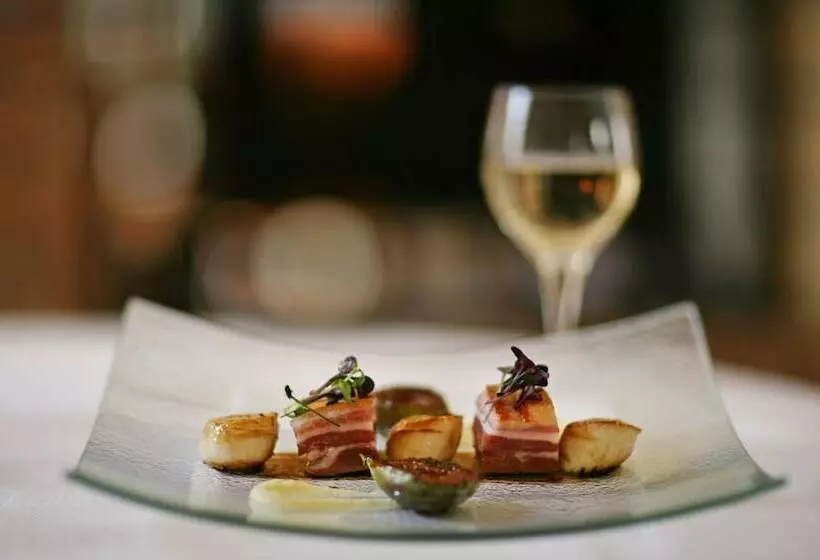 בית מלון כפרי Mount Falcon Estate