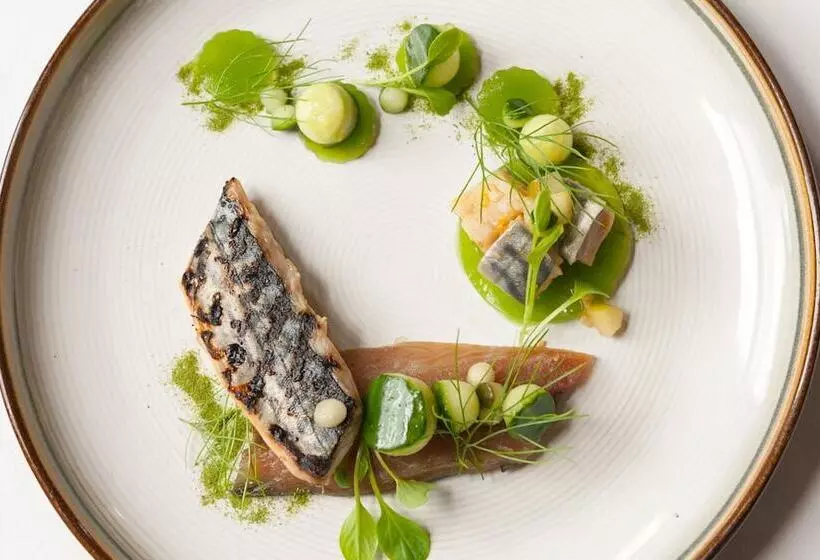 בית מלון כפרי Mount Falcon Estate