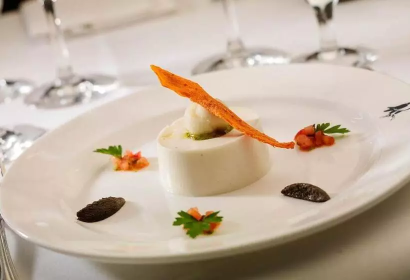 בית מלון כפרי Mount Falcon Estate