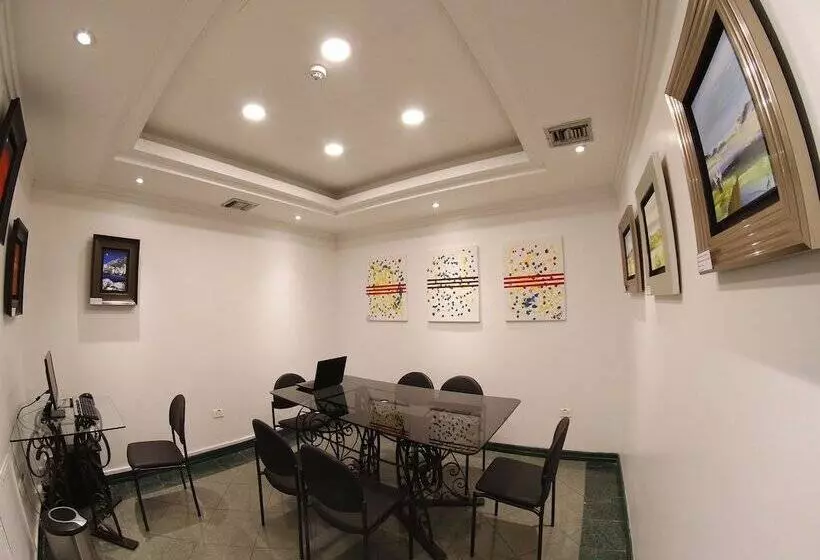 בית מלון כפרי Republica