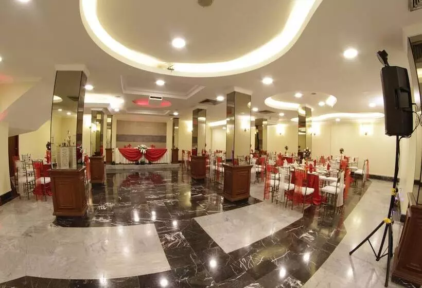 בית מלון כפרי Republica