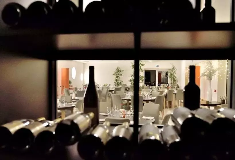 호텔 Logis Restaurant & Hôtel à La 12