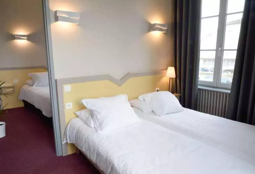 호텔 Logis Restaurant & Hôtel à La 12