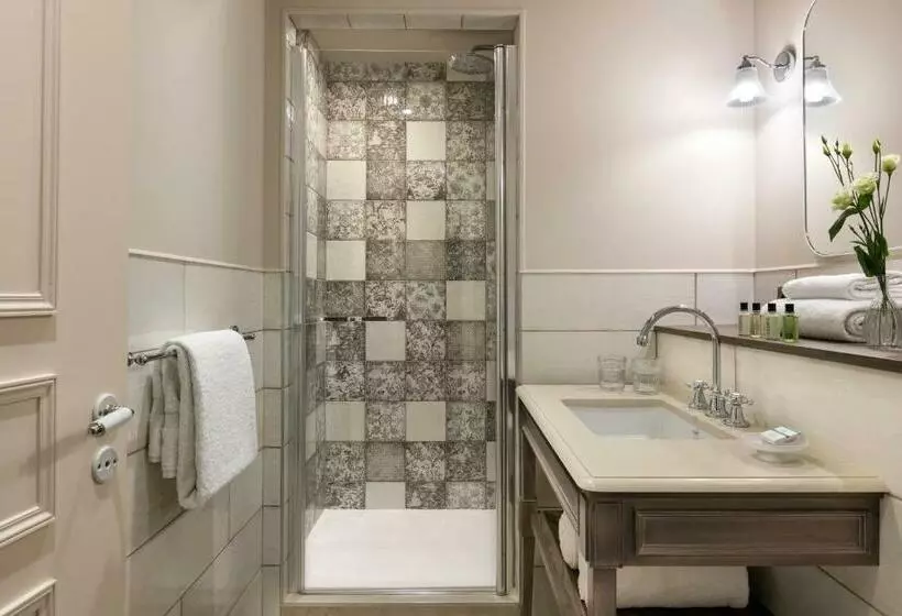 Royal Madeleine Hotel & Spa