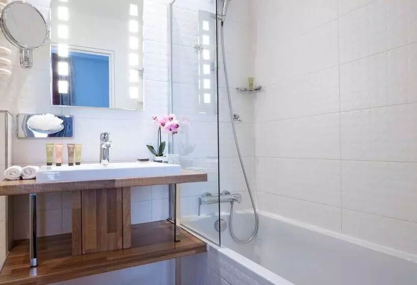 Bradford Elysees  Astotel