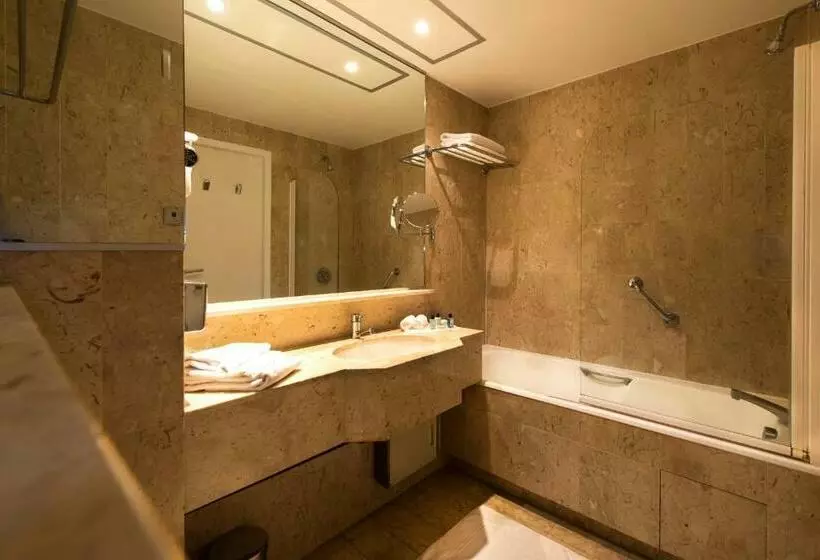 Отель Beau Rivage