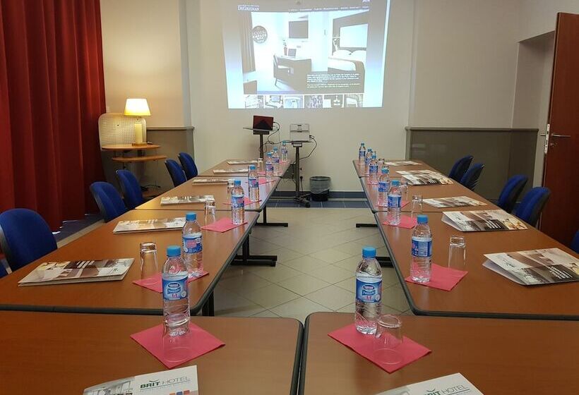 Brit Hotel De Grignan Vichy