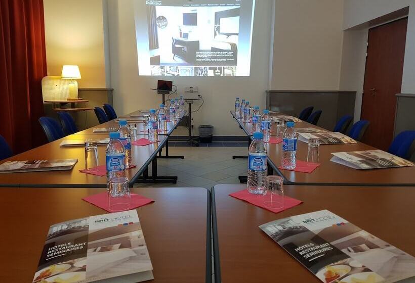 Brit Hotel De Grignan Vichy