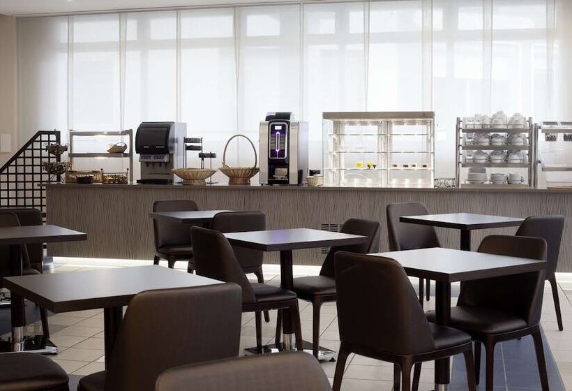 Brit Hotel De Grignan Vichy