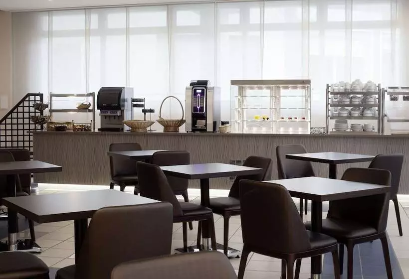 Brit Hotel De Grignan Vichy