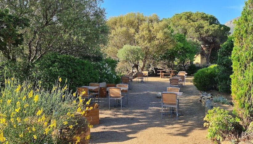 هتل Cala Di L Oru