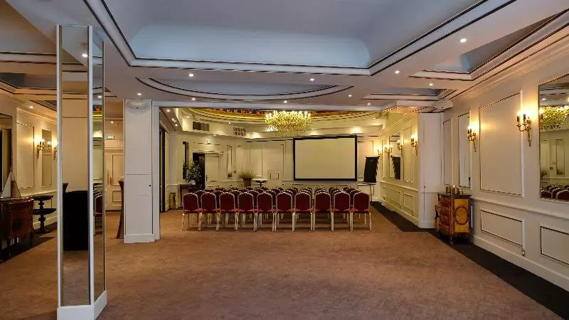 בית מלון כפרי Carlton