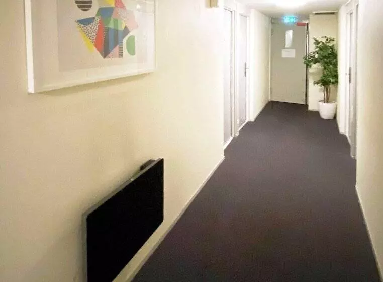 호텔 Logis Hôtel Des Lacs Paris Sud