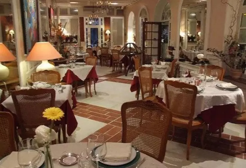 Отель Hôtel De France
