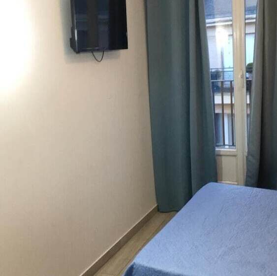 فندق Hôtel Des Arcades