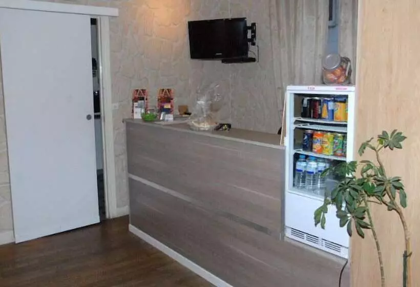 ホテル Hôtel Des Arcades