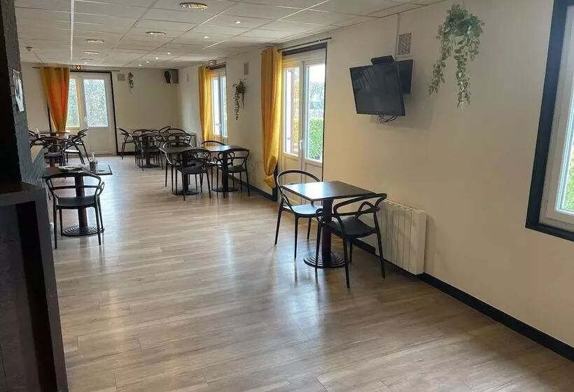 فندق Hôtel Inn Design Sancé Ex Kyriad