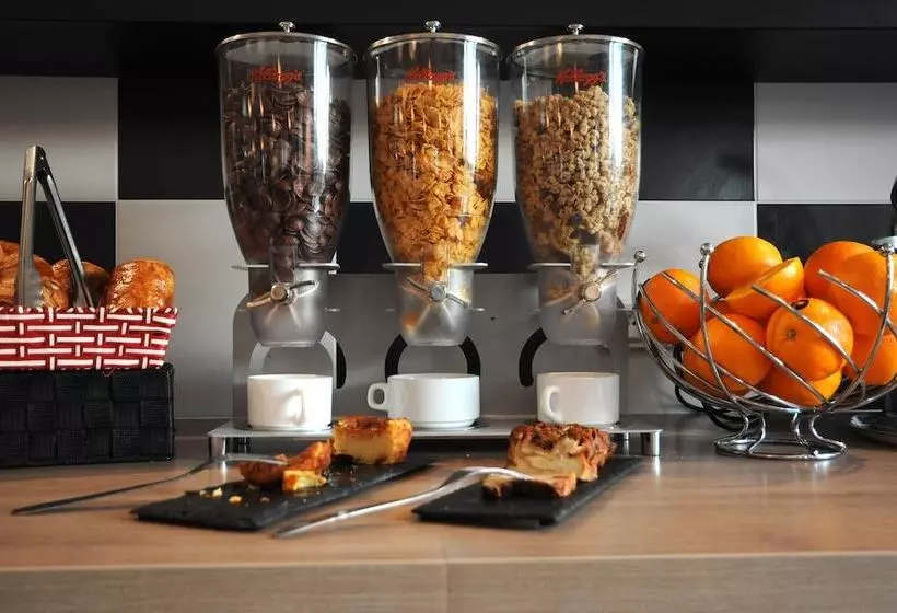 فندق Hôtel Inn Design Sancé Ex Kyriad