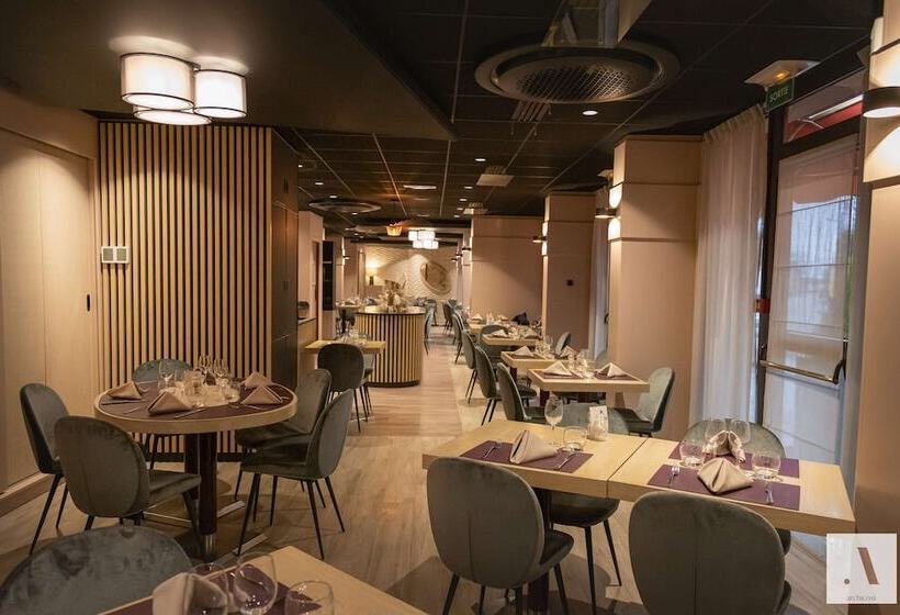 Kyriad Hotel Nevers Centre