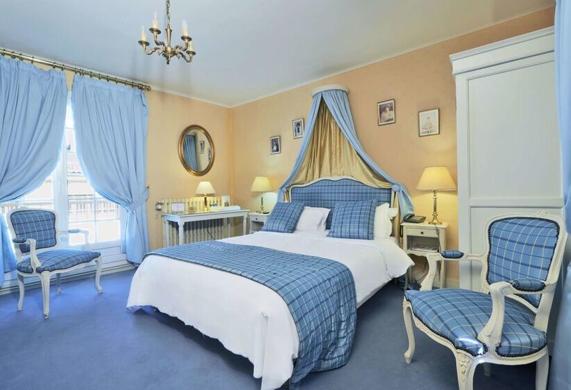 호텔 Kyriad Saumur Hyper Centre Hôtel Appartements Et Spa Soins Sothys Paris