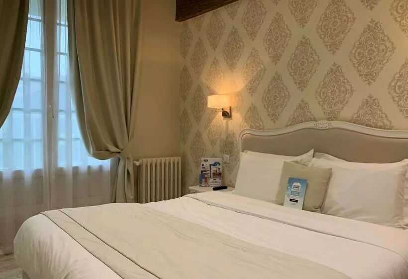 هتل Kyriad Saumur Hyper Centre Hôtel Appartements Et Spa Soins Sothys Paris