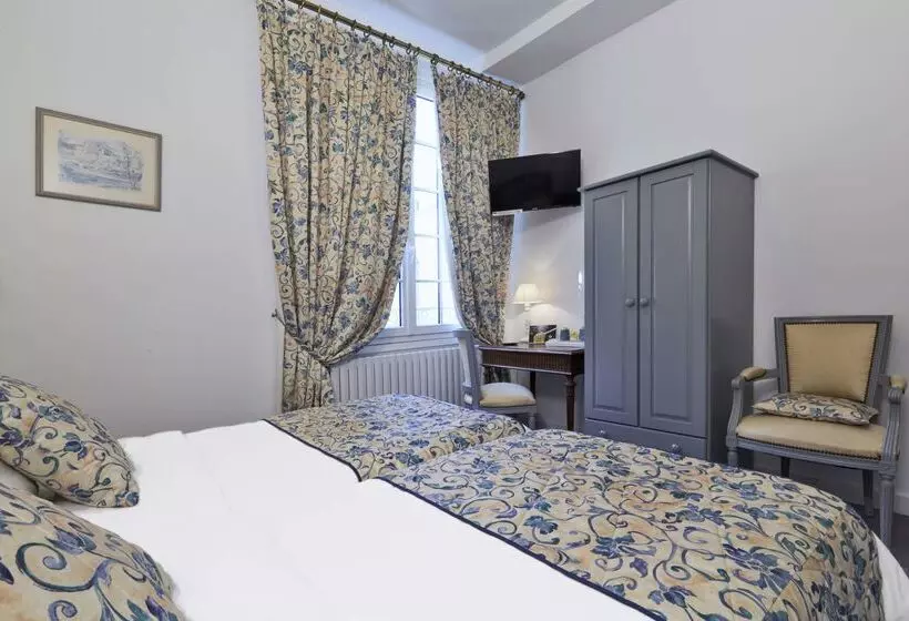 هتل Kyriad Saumur Hyper Centre Hôtel Appartements Et Spa Soins Sothys Paris