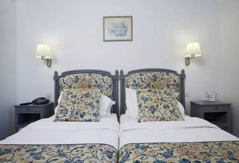 هتل Kyriad Saumur Hyper Centre Hôtel Appartements Et Spa Soins Sothys Paris